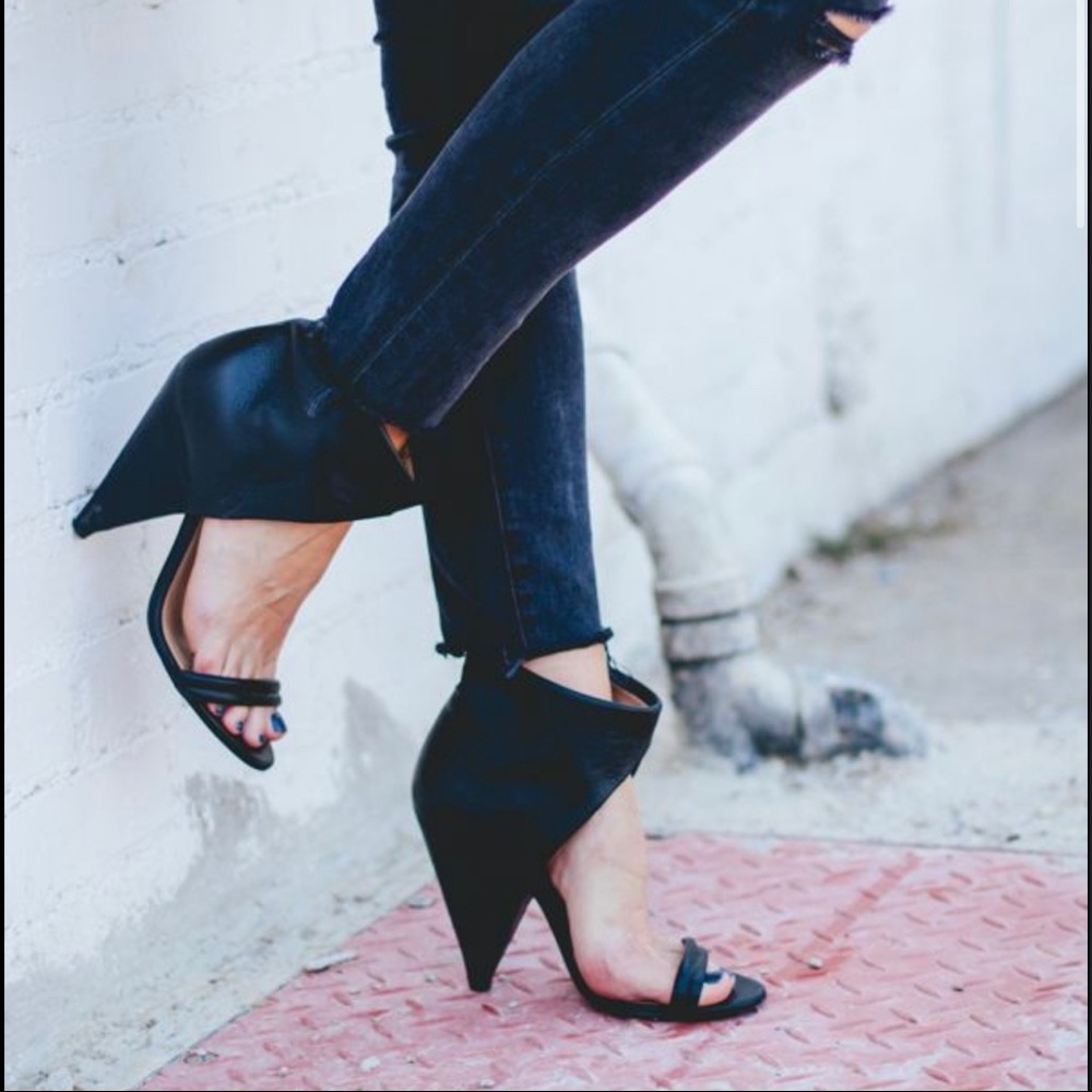 IRO Saika Heels In Black